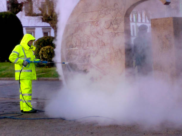 Best Commercial Pressure Washing  in East Wenatchee, WA